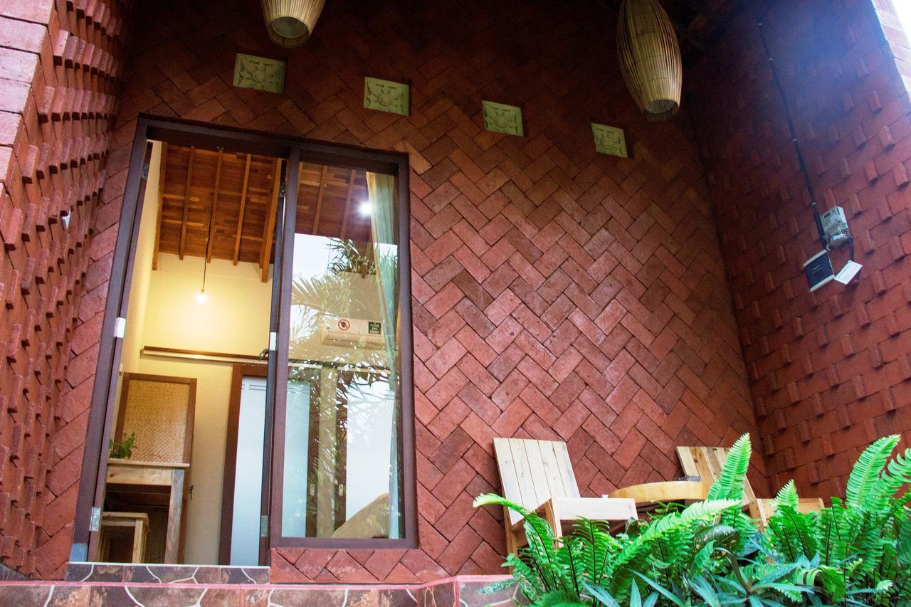 Louto Dmell Guesthouse Sanur  Ngoại thất bức ảnh