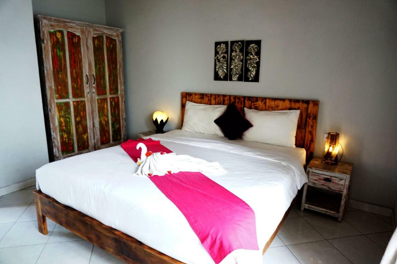 Louto Dmell Guesthouse Sanur  Ngoại thất bức ảnh