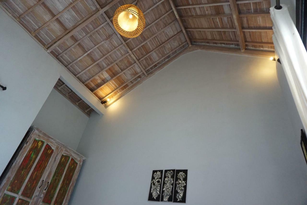 Louto Dmell Guesthouse Sanur  Ngoại thất bức ảnh